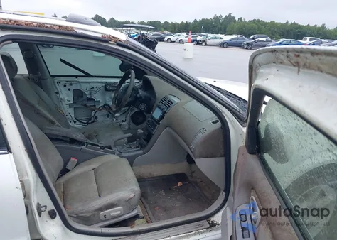 2002 Nissan Maxima Se from USA, damaged, VIN JN1DA31A92T305041